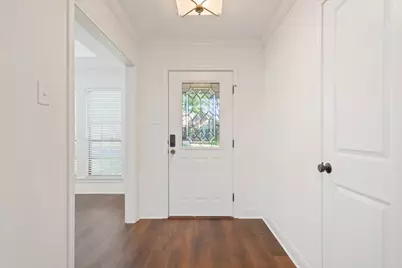 9402 Oak Hill Drive, Woodway, TX 76712 - Photo 8