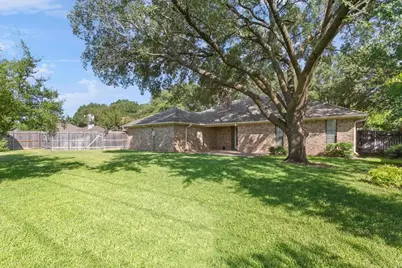 9402 Oak Hill Drive, Woodway, TX 76712 - Photo 32