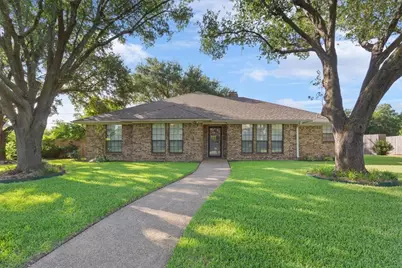 9402 Oak Hill Drive, Woodway, TX 76712 - Photo 6