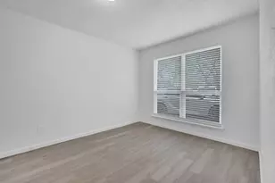 616 Sabine Ave, Cleburne, TX 76031 - Photo 18