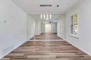 2714 Carriage Ln, Carrollton, TX 75006 - Photo 4