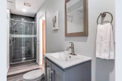 2714 Carriage Lane, Carrollton, TX 75006 - Photo 18