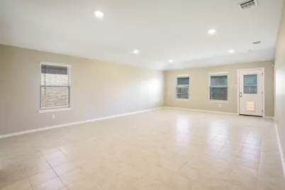 806 Meadow Wood Lane, Princeton, TX 75407 - Photo 8