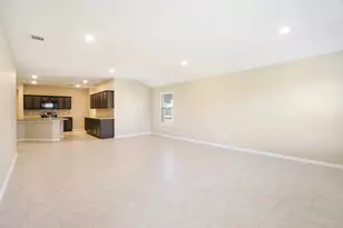 806 Meadow Wood Ln, Princeton, TX 75407 - Photo 10