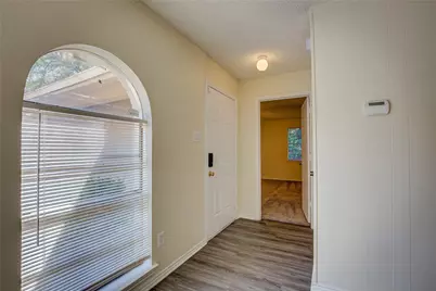 609-611 Melbourne Road, Hurst, TX 76053 - Photo 2
