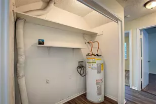 609-611 Melbourne Rd, Hurst, TX 76053 - Photo 10