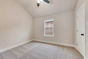 216 Red Wing Dr, Dallas, TX 75241 - Photo 6