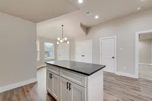 216 Red Wing Dr, Dallas, TX 75241 - Photo 18