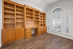 1802 Swaim Ct, Arlington, TX 76001 - Photo 12