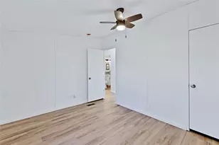 8124 Country Manor Ln, Alvarado, TX 76009 - Photo 18