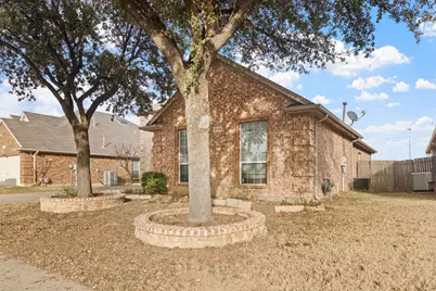 5708 Table Rock Drive, Fort Worth, TX 76131 - Photo 4