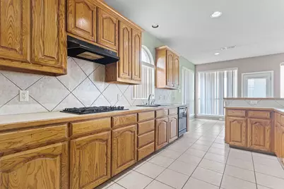 5708 Table Rock Drive, Fort Worth, TX 76131 - Photo 12