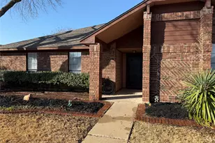 1401 Flameleaf Dr, Allen, TX 75002 - Photo 2