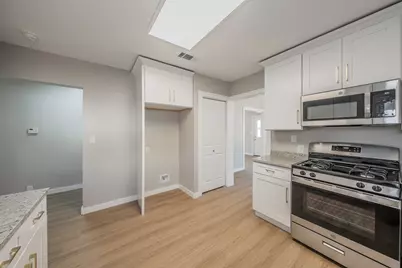 100 Crestwood Drive, Fort Worth, TX 76107 - Photo 16