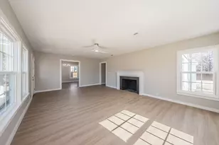 100 Crestwood Dr, Fort Worth, TX 76107 - Photo 8