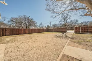 100 Crestwood Dr, Fort Worth, TX 76107 - Photo 36