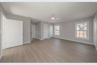 100 Crestwood Drive, Fort Worth, TX 76107 - Photo 26