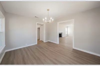 100 Crestwood Drive, Fort Worth, TX 76107 - Photo 10