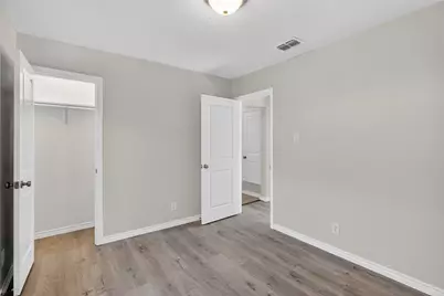 2716 S Jones Street, Fort Worth, TX 76104 - Photo 16