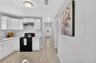 2716 S Jones St, Fort Worth, TX 76104 - Photo 8