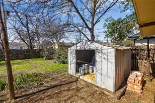 2716 S Jones St, Fort Worth, TX 76104 - Photo 22