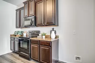 9421 Waterman Dr, Aubrey, TX 76227 - Photo 8