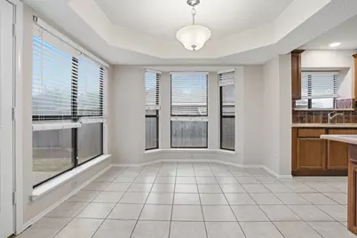 4364 Bentley Drive, Grand Prairie, TX 75052 - Photo 10