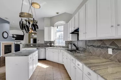 304 Sparrow Hawk, McKinney, TX 75072 - Photo 4