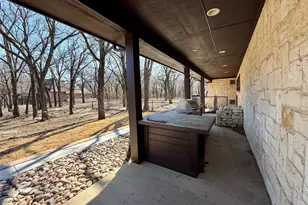 218 River Oaks Dr, Combine, TX 75159 - Photo 32