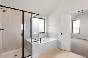 124 Lila Lk Dr, Waxahachie, TX 75165 - Photo 14