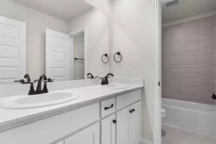 124 Lila Lk Dr, Waxahachie, TX 75165 - Photo 18