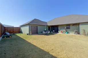 700 N Mesquite St, Muenster, TX 76252 - Photo 22