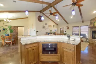 700 N Mesquite St, Muenster, TX 76252 - Photo 8