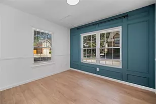 800 Spicewood Ct, Irving, TX 75063 - Photo 2