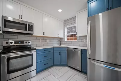 800 Spicewood Court, Irving, TX 75063 - Photo 10