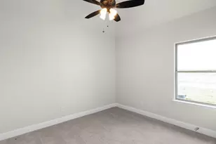 128 Lila Lk Dr, Waxahachie, TX 75165 - Photo 18