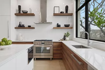 610 N Oak Cliff Boulevard #302, Dallas, TX 75208 - Photo 4