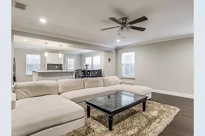 1613 Crown Point Drive, Little Elm, TX 75036 - Photo 4