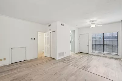 9910 Royal Lane #1106, Dallas, TX 75231 - Photo 12