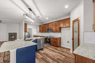 10904 Caldwell Ln, Fort Worth, TX 76179 - Photo 12