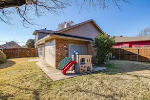1307 Oriental Ave, Arlington, TX 76011 - Photo 34