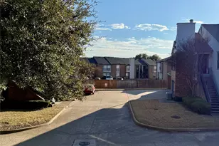 3101 Townbluff Dr, Plano, TX 75075 - Photo 12