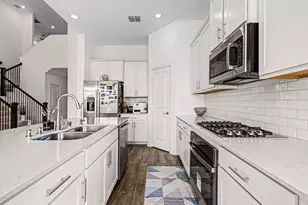 1120 Water Canna Dr, Justin, TX 76247 - Photo 10