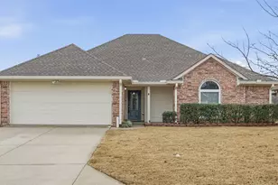 217 Quail Run, Aubrey, TX 76227 - Photo 2
