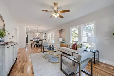 339 S Montclair Avenue, Dallas, TX 75208 - Photo 2