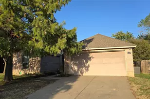 5256 Chessie Cir, Haltom City, TX 76137 - Photo 2