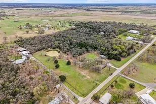 2568 County Rd 310, Cleburne, TX 76031 - Photo 34