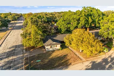 7101 Monterrey Drive, Fort Worth, TX 76112 - Photo 4