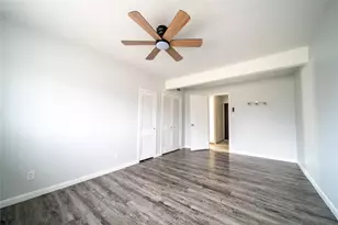 1404 Tatum Dr, Arlington, TX 76012 - Photo 22