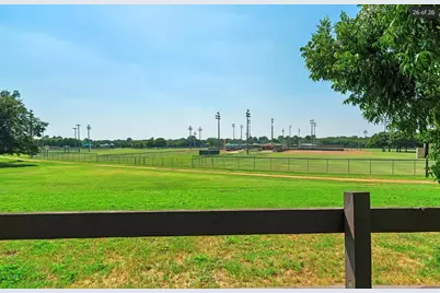 1404 Tatum Drive, Arlington, TX 76012 - Photo 10